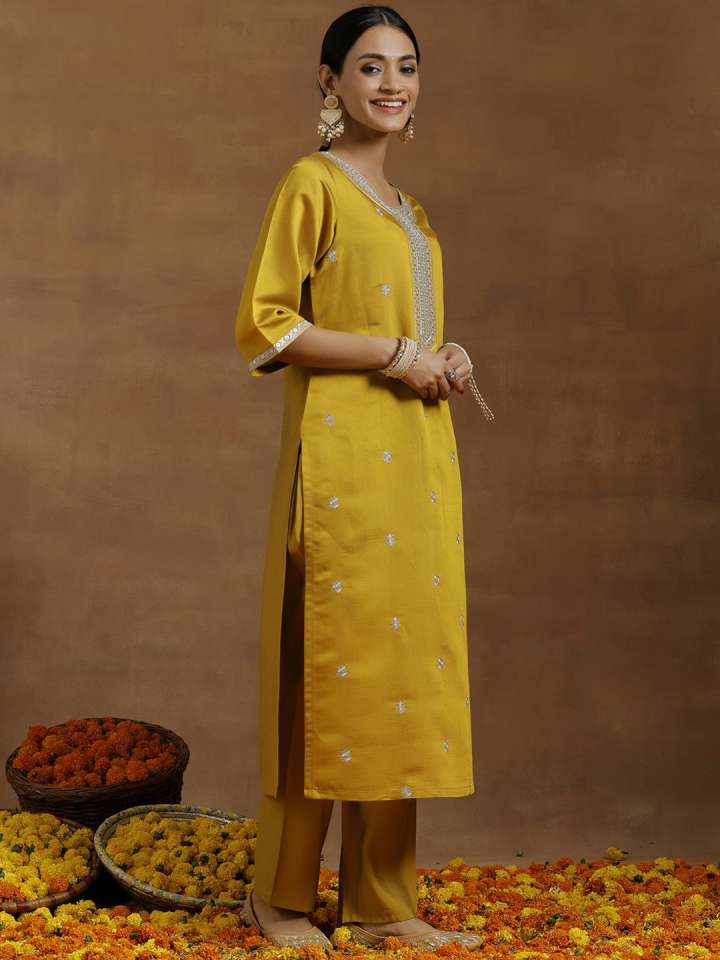 4e267662c4251735366661038KurtaSets4