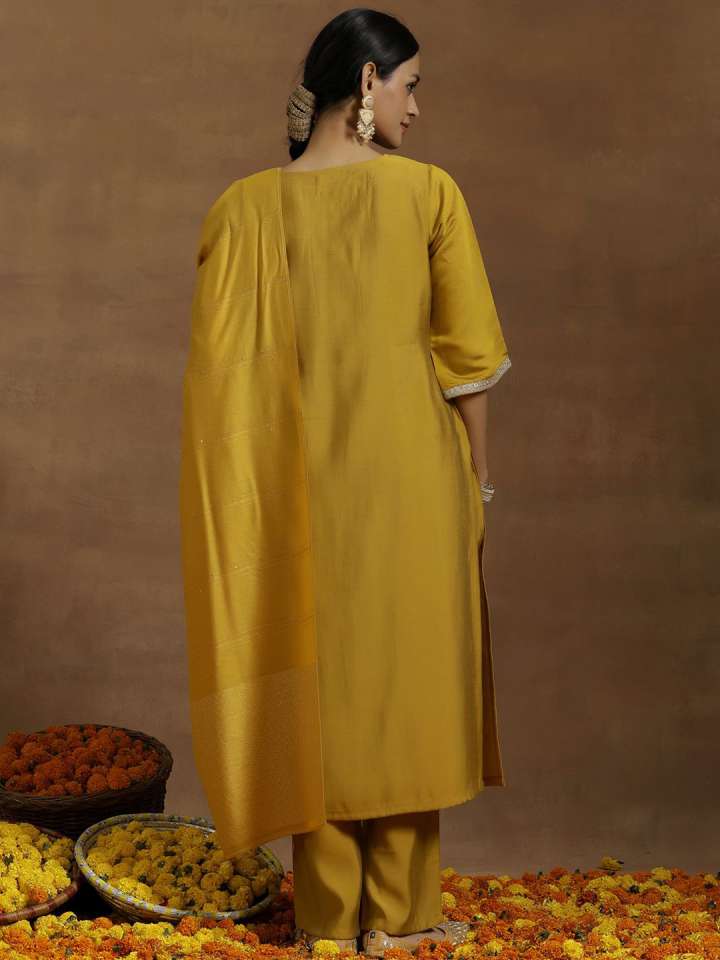 5b86659297ea1735366660833KurtaSets5