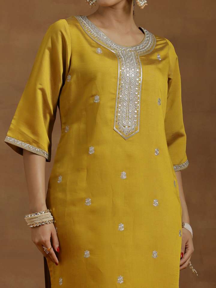 bd3c7b83a14c1735366660978KurtaSets6