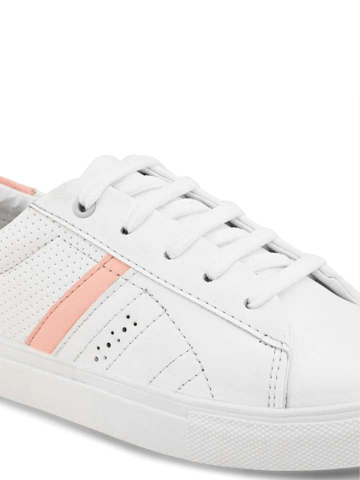 676b0cd4cfe41720701603600DressBerryWomenTexturedSneakers6