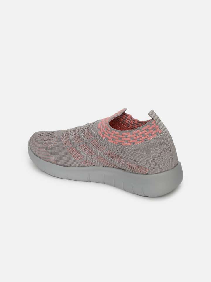 OnSneakers3(2)