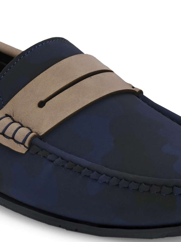 OnSneakers6