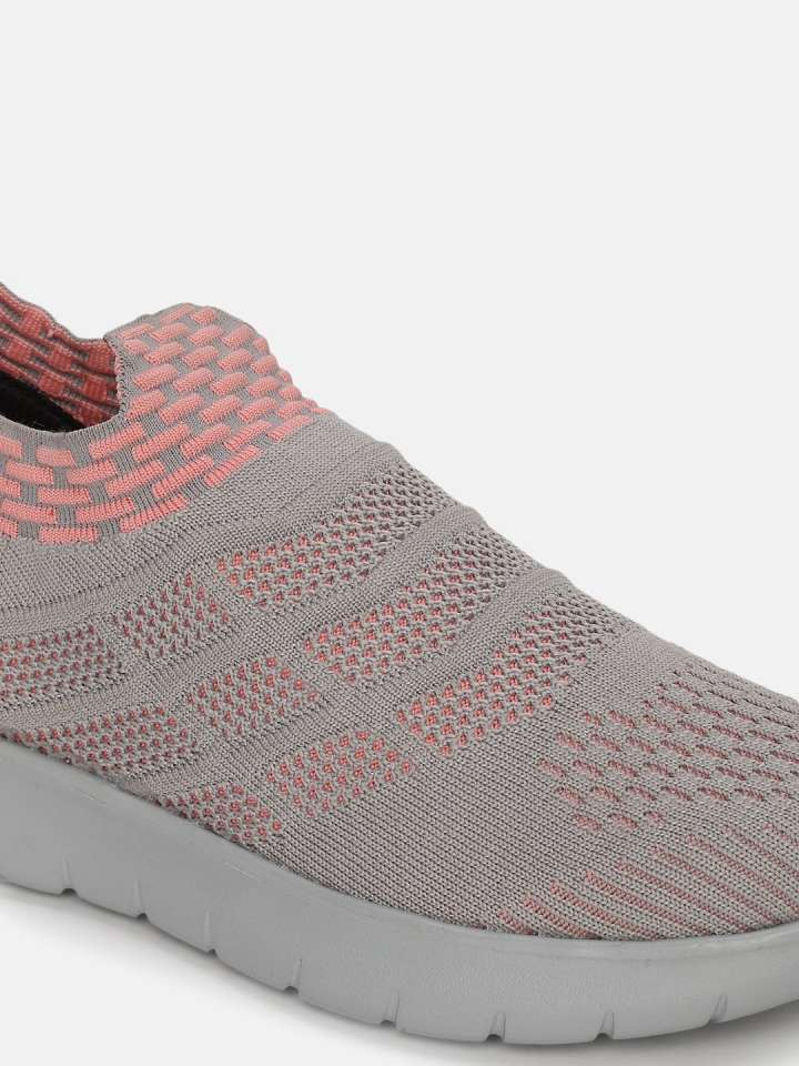OnSneakers6(2)